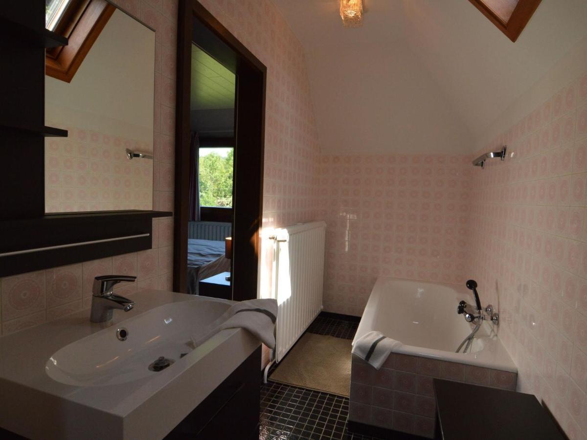 Elegant Villa In Stavelot With Fitness Playroom Экстерьер фото