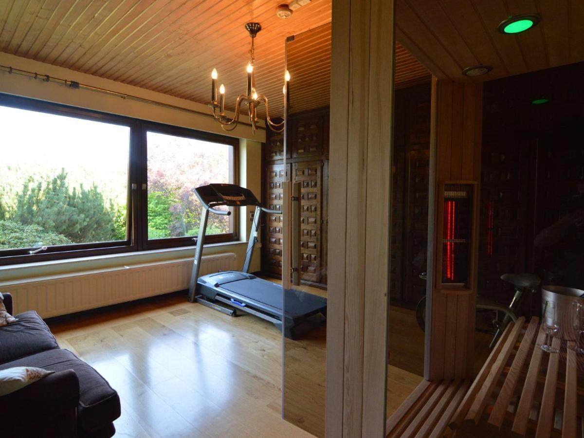 Elegant Villa In Stavelot With Fitness Playroom Экстерьер фото